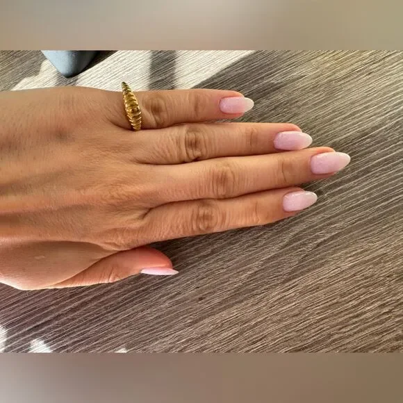 Chic Gold Ring A1508 - Picture 5 of 5